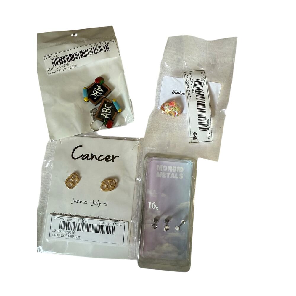 NEW jewelry bundle one pack of 16g‎ labret 3 pack tears and 3 sets of earrings